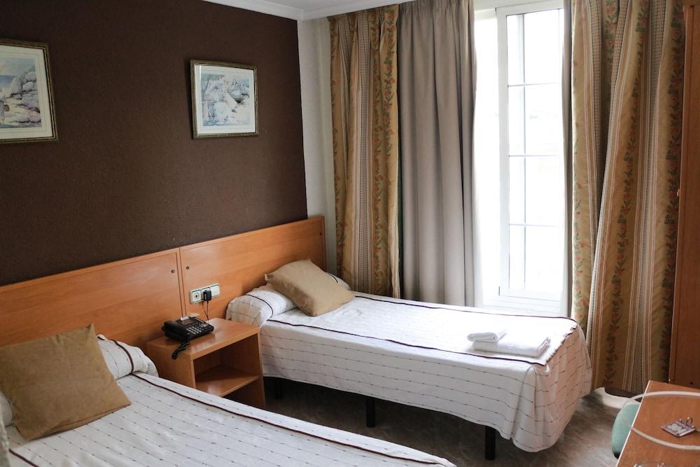 Hotel New Sanz 토레몰리노스 외부 사진